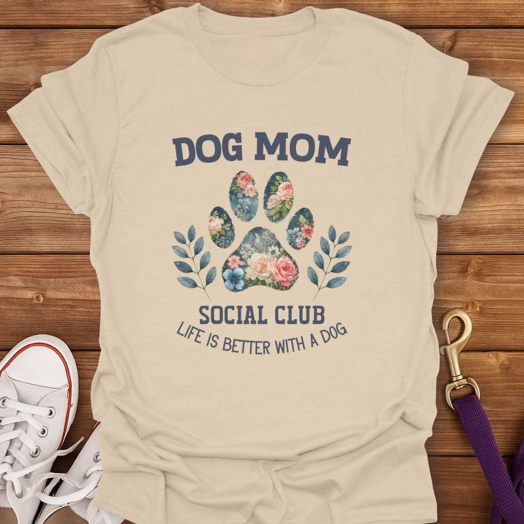 Dog Mom Club T-Shirt Sand / S