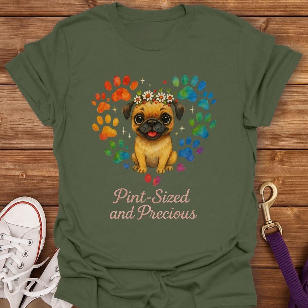 Tiny Pug Big Love T-Shirt Military Green / S